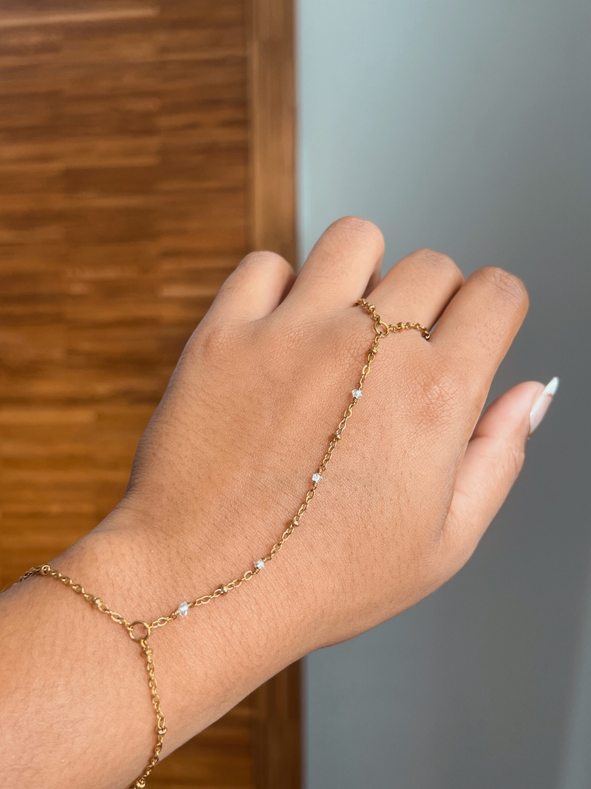 Royalty Handchain - Image 2